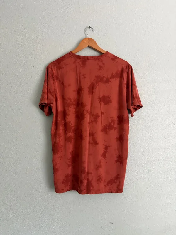 The Fundamental T-shirt in Rust Shibori Tie-Dye - Image 2