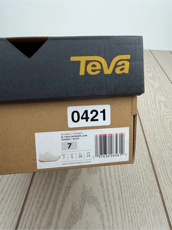 Teva Women's Trailwinder Lace-up Low Top Sneaker US7 Birch/Peach Bloom $130 - Image 8