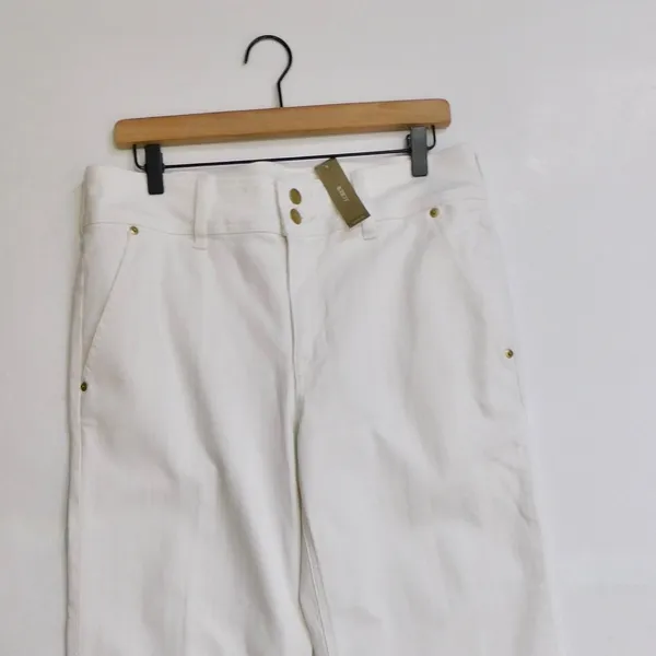 NWT!! J. CREW Slim Wide Jeans Stacked Buttons Solid White Size 30 Petite 30P - Image 4