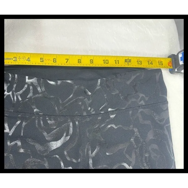 Fabletics Salar SuperHold Leggings Womens Medium Black Floral‎ Activewear - Image 4