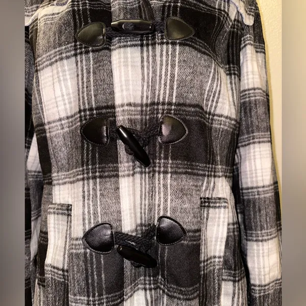 Venus Plaid Toggle Coat w/ Removable Hood – Black & White – Size 10 - Image 2