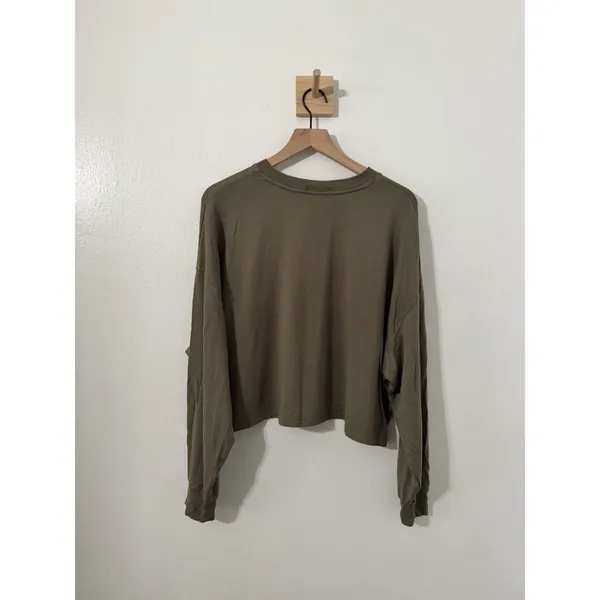 Nuuds Long Sleeve Crewneck Cropped Sweatshirt Olive Green Lg Lounge Soft Rayon - Image 4