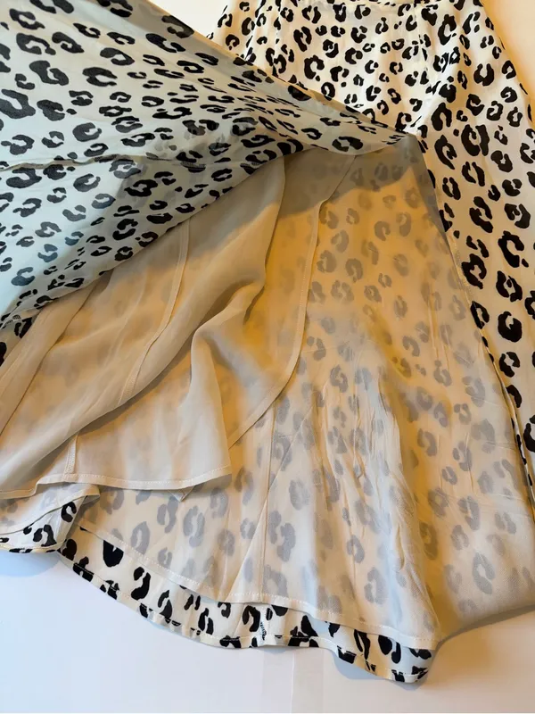 Reformation leopard print Midi Dress - Image 9