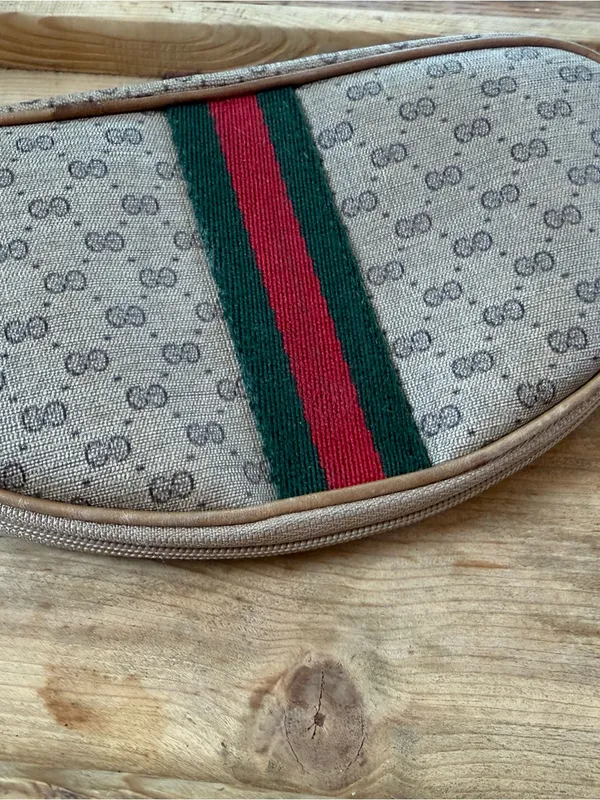 Vtg Gucci Clutch GG Supreme Monogram Cosmetic Pouch Gold Crest Logo Web Stripe - Image 11