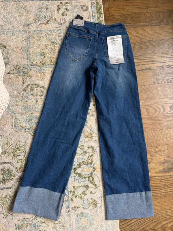 Dark Blue Women's cuffed wide-Leg Jeans - Image 2