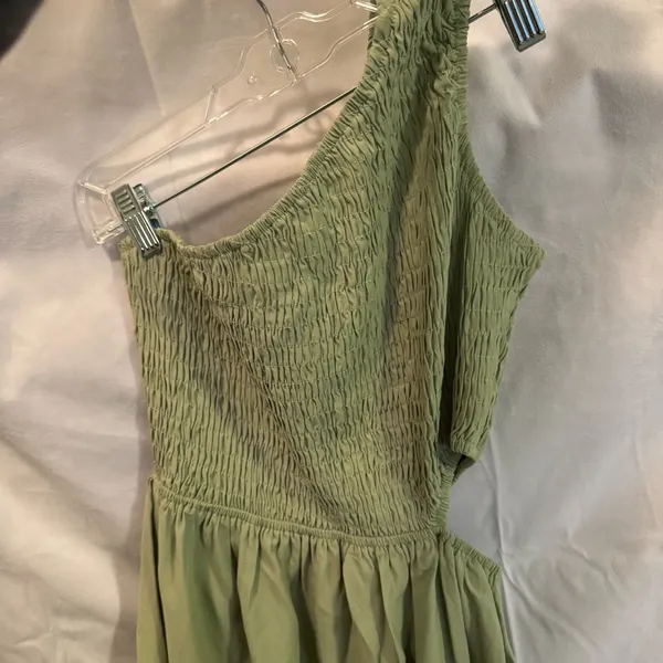 Asymmetrical Ruched Green Sundress for Weddings - Image 3