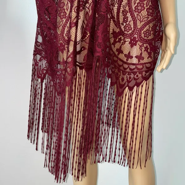 Emerette Burgundy / Wine Colored Lace Short Sleeved Kimono Size Small - Image 3