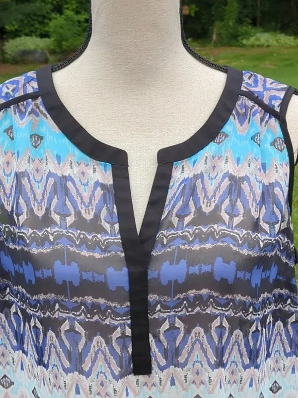 Daniel Rainn V-Neck Sheer High Low Sleeveless Blouse - Image 3