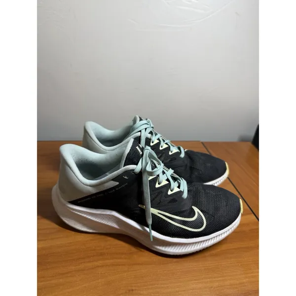 Nike Womens Quest 3 Running Shoes Sneakers Size 7.5 CD0232-005 Black White Blue - Image 4