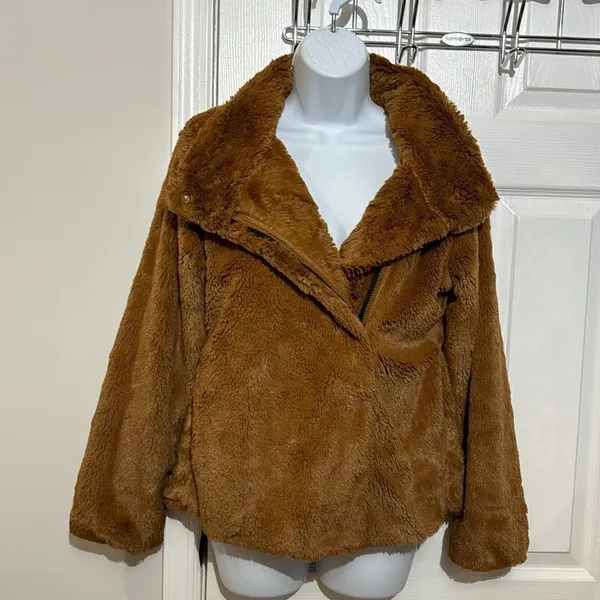 Patagonia Pelage Fleece Asymmetrical Oversize‎ Jacket size S - Image 2