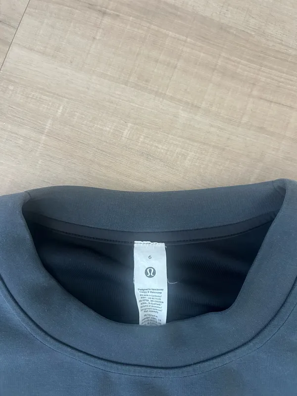 Lululemon Softstreme Crew - Image 2