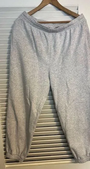 LG light grey tie up sweat pants - Image 2