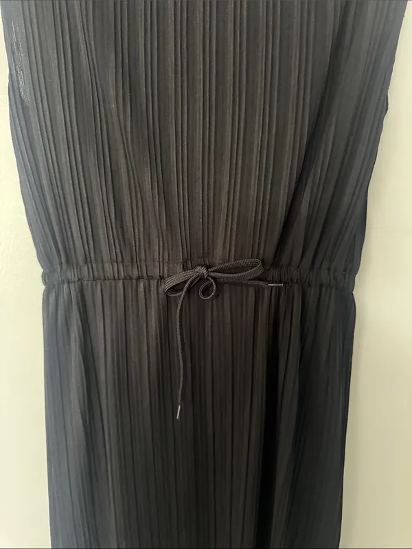 Zara Women's Black Sleeveless Pleated Midi Dress with Tie Waist Size M - Image 2