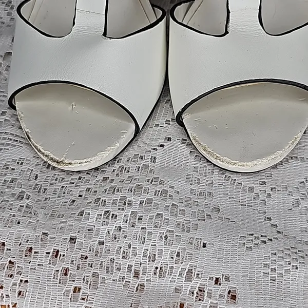 Modern Vice Rio white open toe strappy zip up back stiletto heels sz 8.5 - Image 4