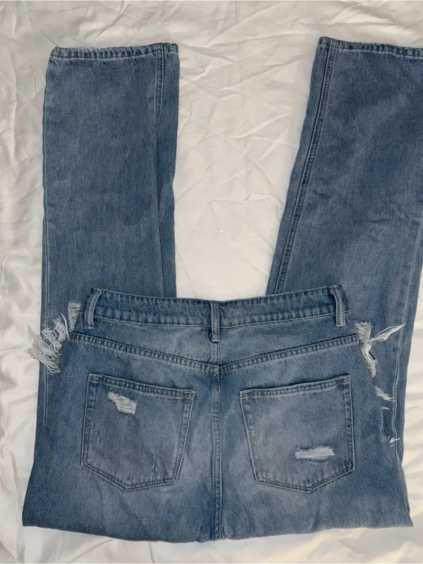 Vervet Light Blue Wash Distressed High Waisted Boyfriend Jeans size 29 - Image 3