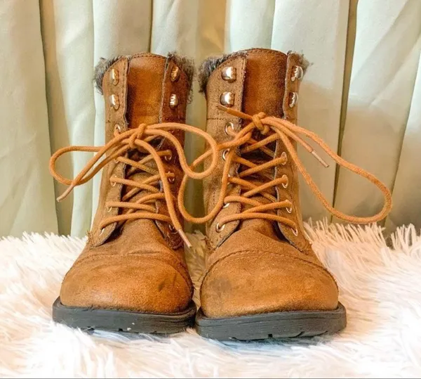 Curfew Combat Boots Tan Size 7 - Image 2