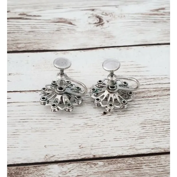 Vintage Screw On Earrings - Image 4