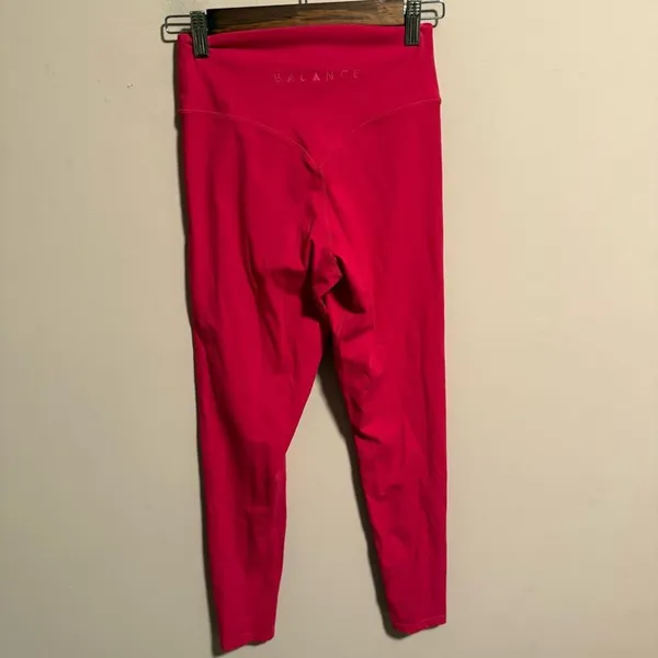 Balance Athletica Cloud Pants Rubidium Pink Raspberry- Size Medium - Image 3
