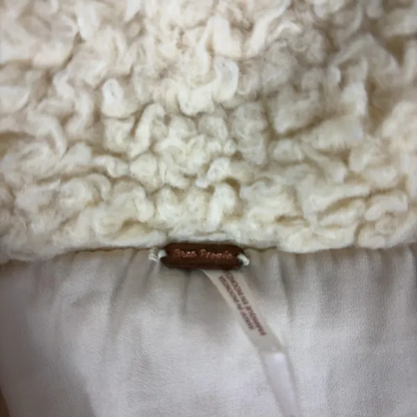 Free People Jacket Womens Large White Sherpa Button Front Collared Lined Cozy - Image 4