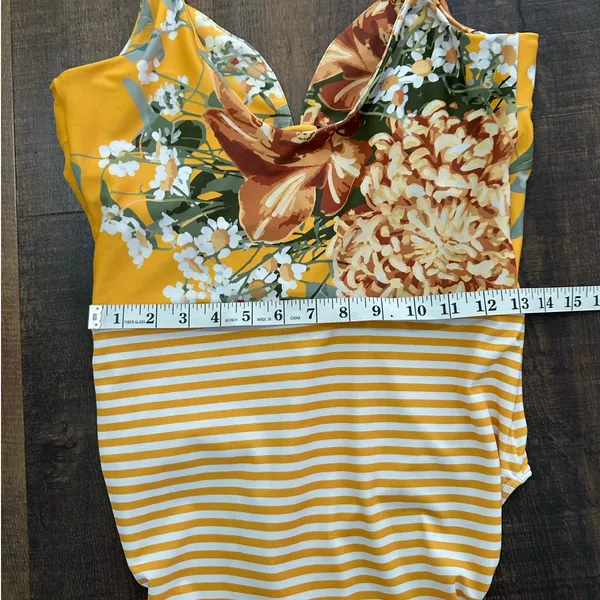 Albion Fit The Rachel Yellow Floral One-Piece Size Medium - Image 7