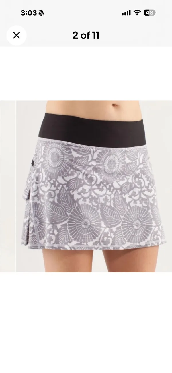 lululemon Athletica Black and Gray Skirt Size 6 - Image 2