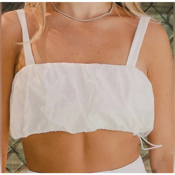 Daily Drills White Bubble Bra Gathered Preppy Activewear Size Medium - Image 2
