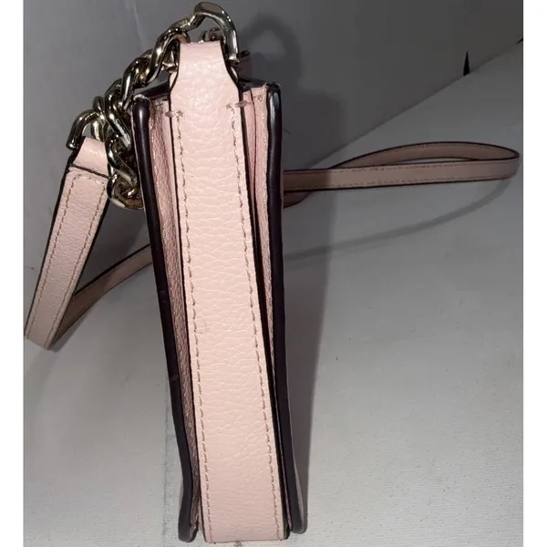 Kate Spade Preppy Pink Minimalist Classic Quiet Luxury Leather Crossbody Purse - Image 13