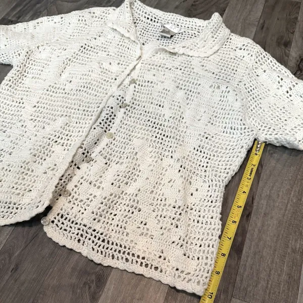 Vintage Outfit 365 Ivory Crochet Knit Button Front Cardigan Top M - Image 4