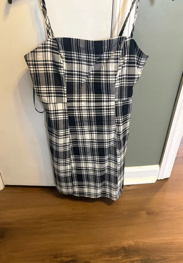 Forever 21 black and white plaid dress - Image 2