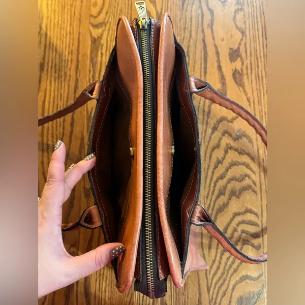Patricia Nash Tooled Leather Purse - Image 6