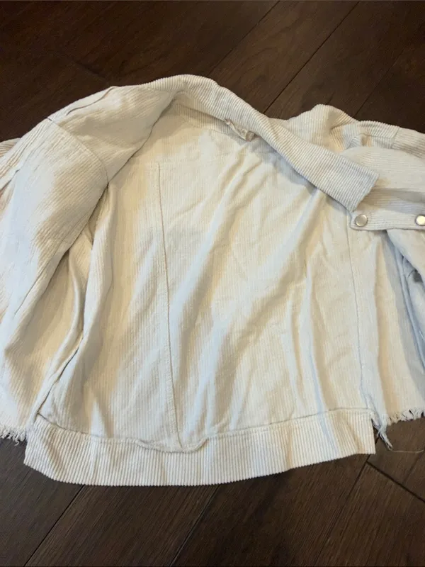 Altar'd State Off White Cropped Trucker Corduroy Jacket Large - C66-004 - Image 8