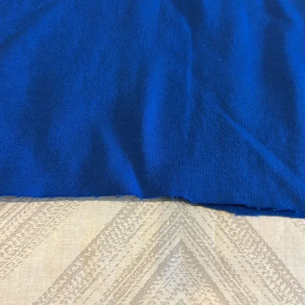 Gildan Women’s Cropped Royal Blue Crewneck Sweatshirt - Size S - Image 2