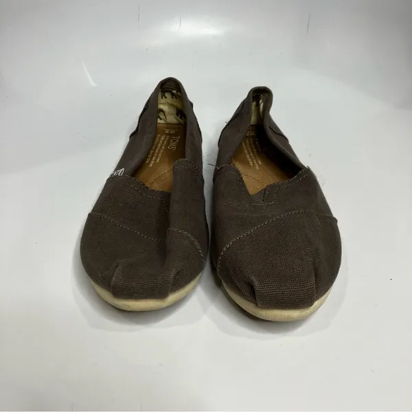 Gray classic Tom’s flats size women’s‎ 8 - Image 2