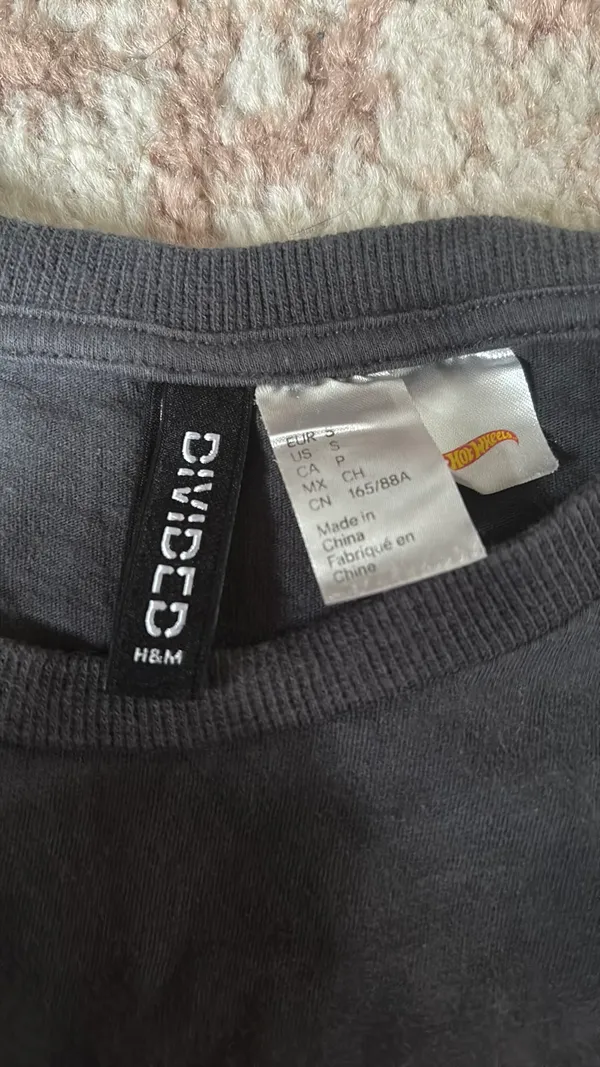 Divided H&M Graphic long sleeve - Image 2