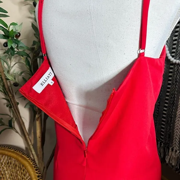 Elliatt x Revolve Red Cutout Asymmetrical Mini Dress Size S Valentine’s - Image 6
