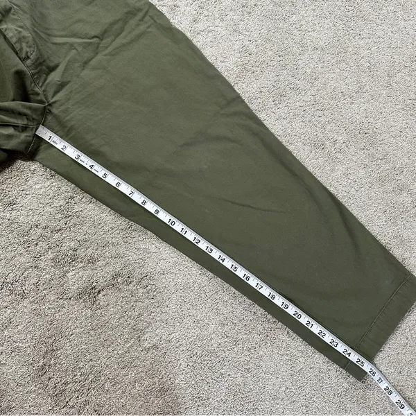 GAP Women’s Everyday Mid Rise Straight Up Khakis Pants in Army Jacket Green 10 - Image 15