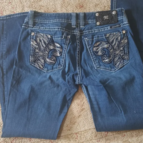 Miss Me Medium Wash Embellished Skinny Jeans sz 29 - Image 4