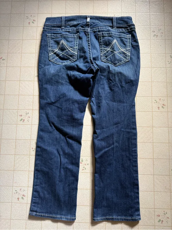 Ariat REAL denim Classic Women's Dark Blue Straight-Leg Jeans Size 33s - Image 2