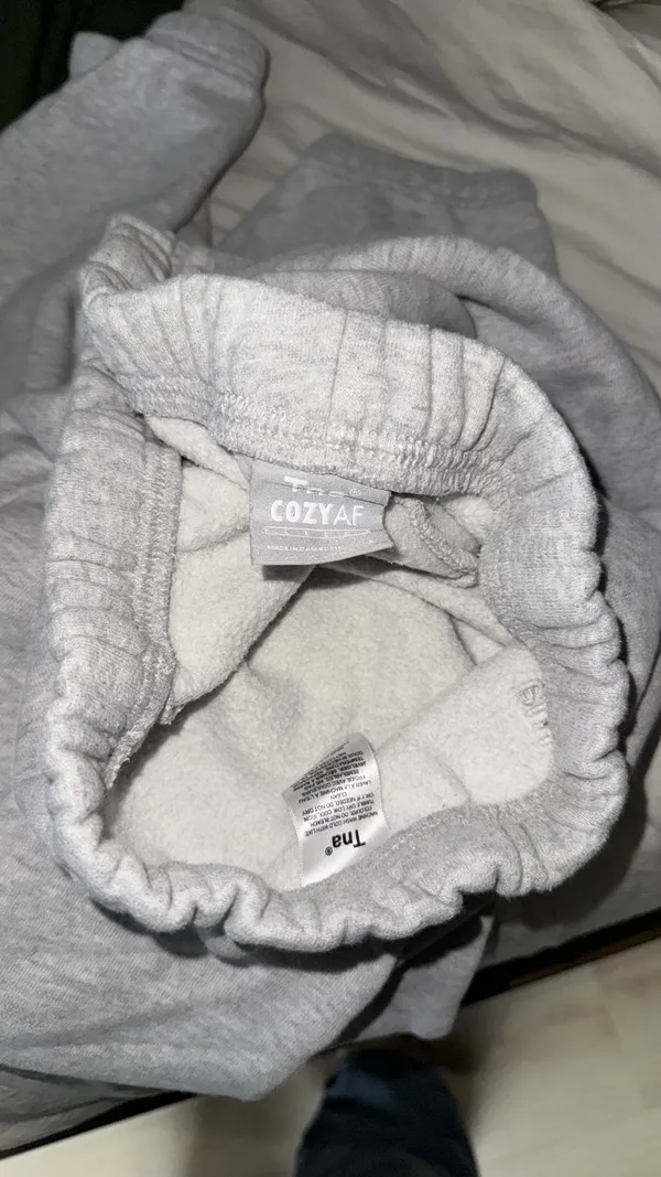 Aritzia TNA Sweatpants - Image 2