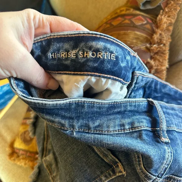 American Eagle Hi-Rise Shortie Jean Short - Image 3
