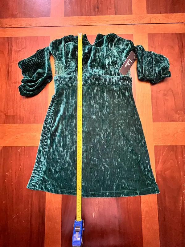 Lulus NWT Velvet Green Off the Shoulder Mini Dress Size XS - Image 8