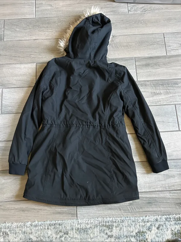 Hollister Black Trench Coat with Faux-Fur Hood - Image 5