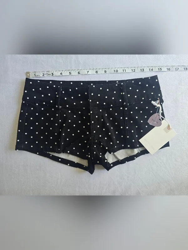 Polka Dot Black White Waistband With Belt Loops Low Rise shorts Women Size M - Image 4