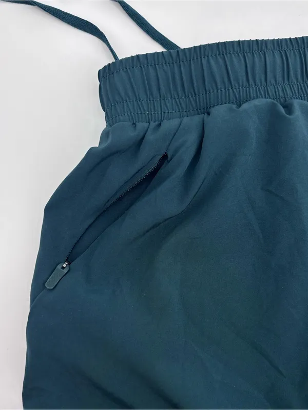 ALO Yoga Women's Deep Teal Athletic Shorts - Image 7