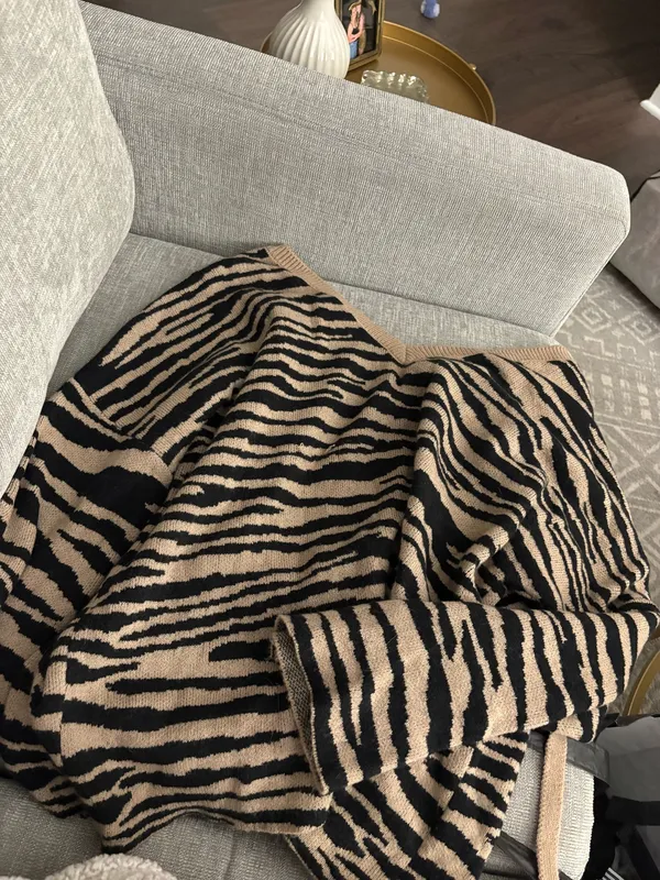 Zebra Sweater with Tie Multiple Size L - Image 2