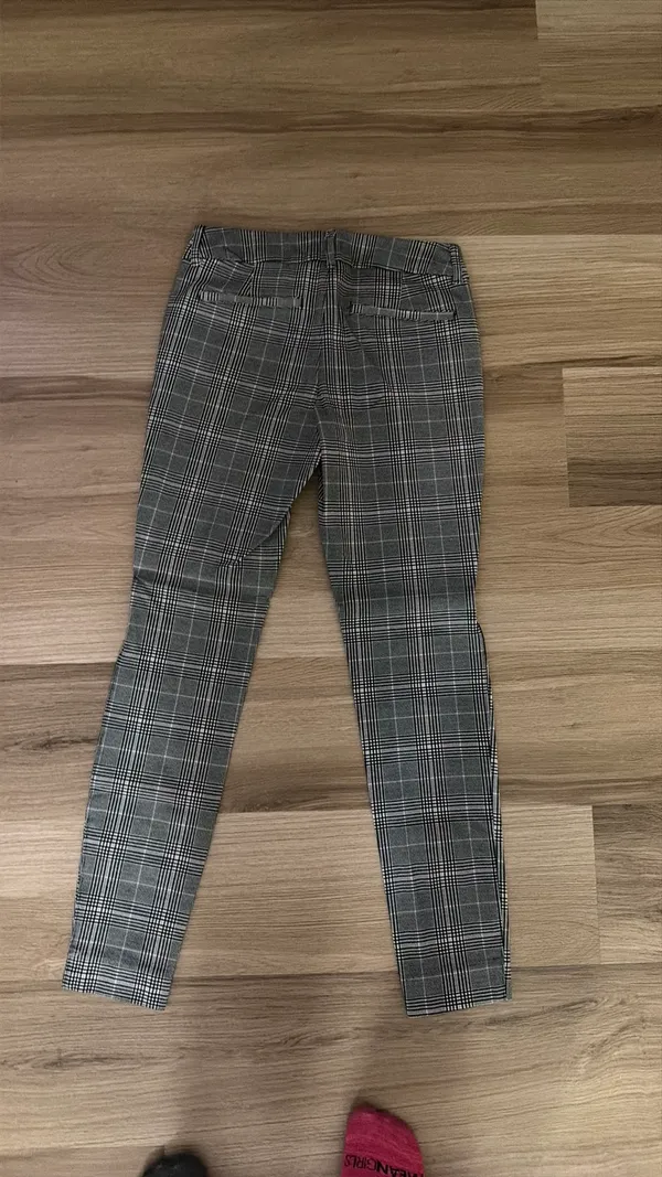 Old Navy Pants Pixie - Image 3