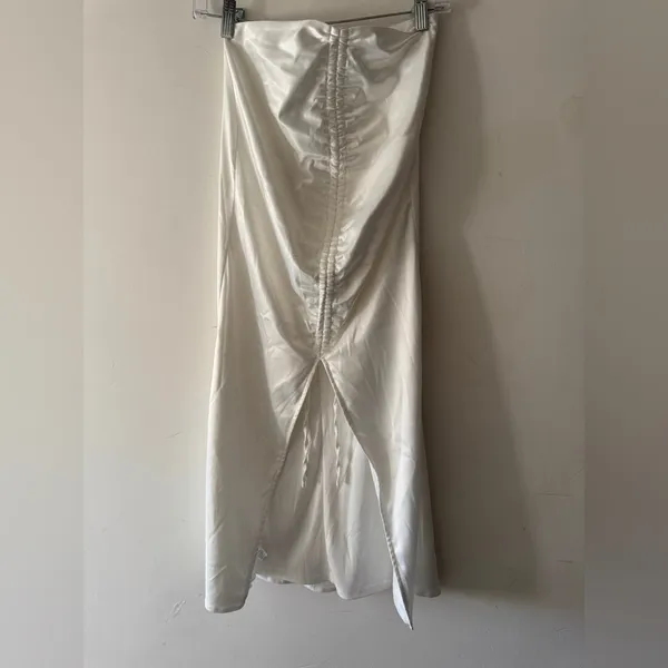 Outcast Ivory White Satin Cinched Draped Skirt Adjustable‎ - Image 4