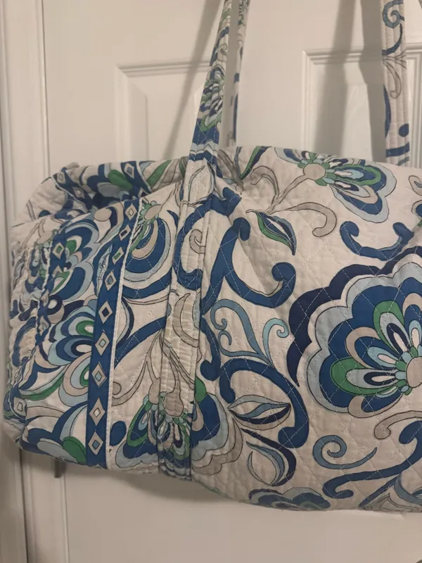 Vera Bradley Quilted Mediterranean Cotton XL Duffle Bag Zip Closure with Strap - Image 2