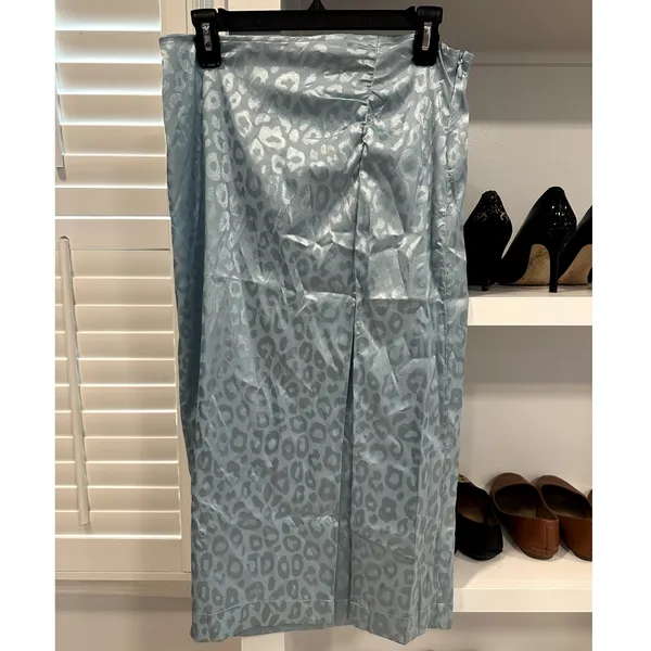 Something New Women's Mia Leopard Print Satin Blue Skirt Side Slit M NWOT - Image 2