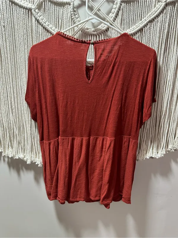 Knox Rose Burnt Orange Short-Sleeve Pintuck Front Top - Image 3